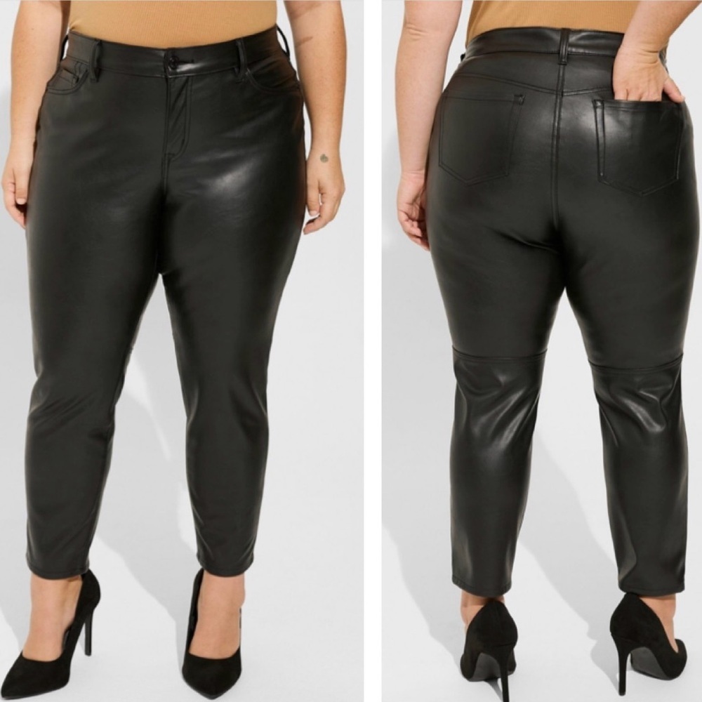 Torrid NEW Perfect Faux Leather High Rise Pant Pockets Zip Minimalist Black 28 T